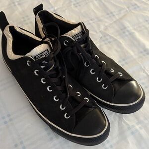 Converse Men's Black and White Sneakers